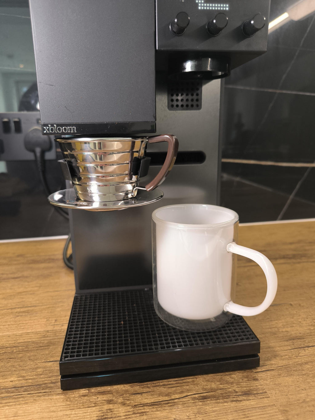 Kalita Wave 155 dripper holder for xBloom Studio - with built-in magnet