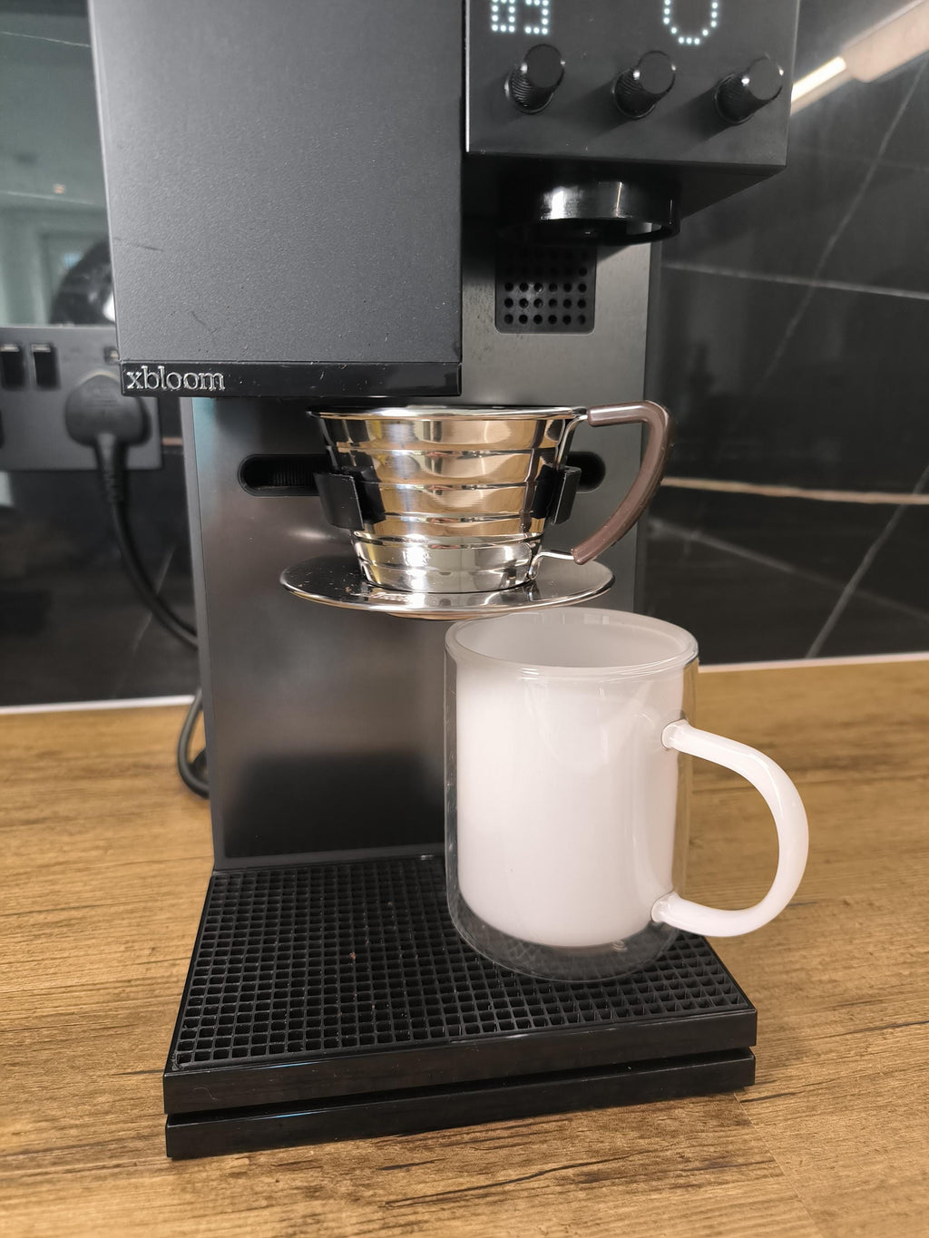 Kalita Wave 155 dripper holder for xBloom Studio - with built-in magnet